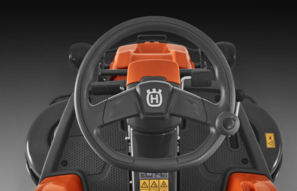 Husqvarna Profi-Frontmäher R 216T AWD – Grundgerät ohne Mähwerk – Modell 2025 – Bild 3