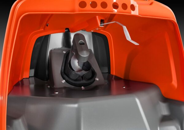 Husqvarna Profi Allrad-Frontmäher RC 320Ts AWD – Modell 2025 (Grundgerät ohne Mähdeck) – Bild 4