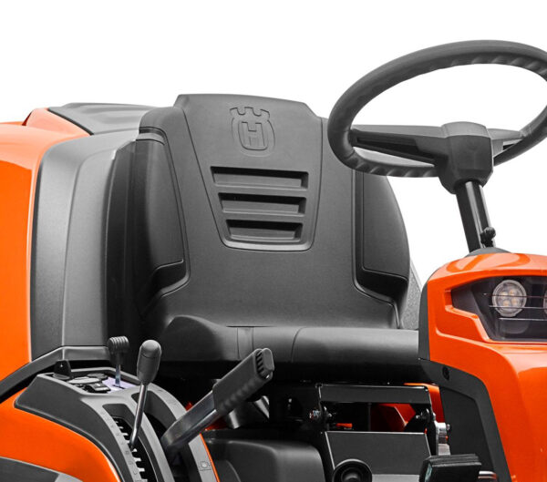 Husqvarna Profi Allrad-Frontmäher RC 320Ts AWD – Modell 2025 (Grundgerät ohne Mähdeck) – Bild 14